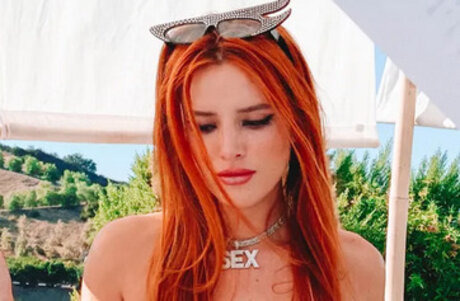 Bella Thorne nudes pornstar pictures