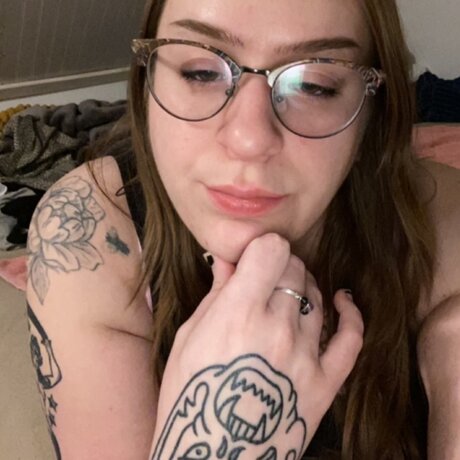 Tricia Ray nude model pics