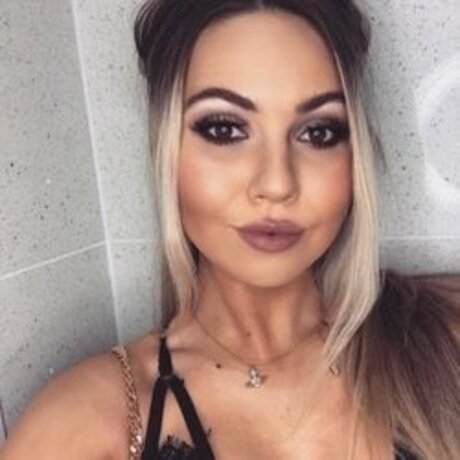 Miss Becca model art galleries