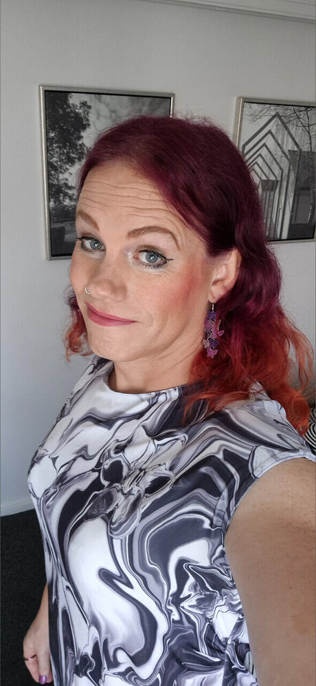 Queen Malene star nude galleries