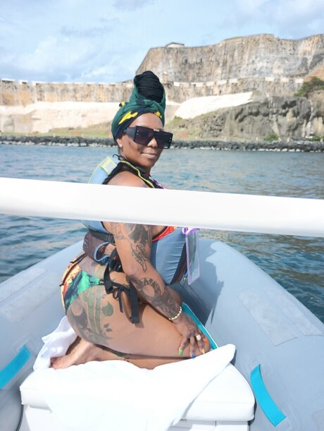 Sunshine Ladi Bug_ sex pornstar images