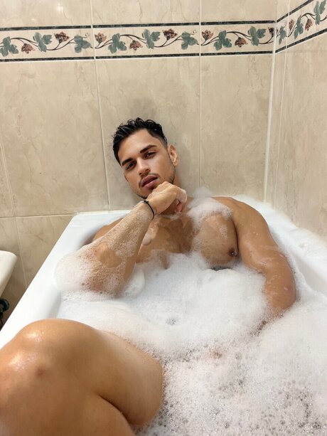 Alex sallvadore beautiful star picture