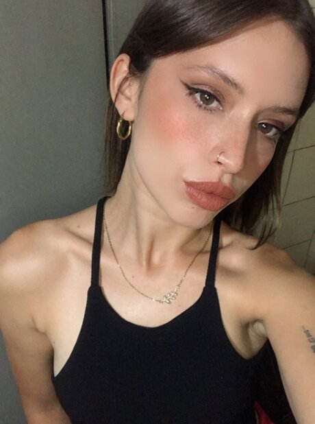 Jess Rabbit top star picture