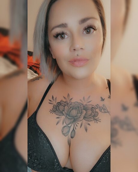 l4 r3bell3 nudes pornstar photo