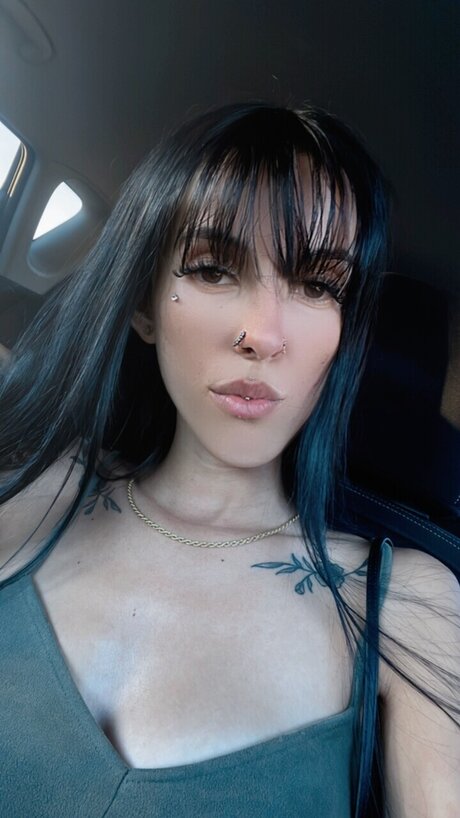 Naughty V_ adult actress pics