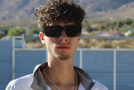 Donovan hot model images