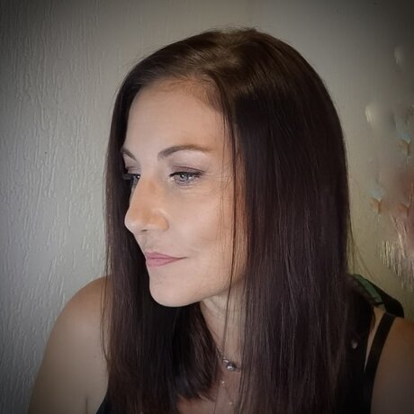 Sophie Vahinetua model nude image