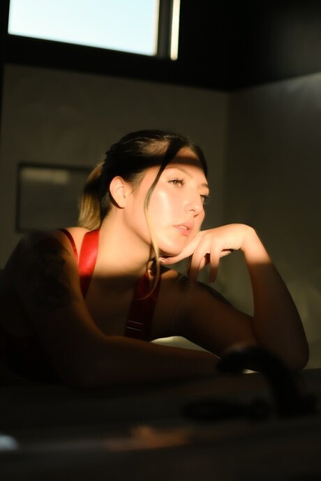 Lilopeachie perfect model image