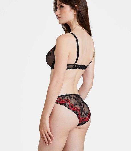 Eve Dumon model nude pics