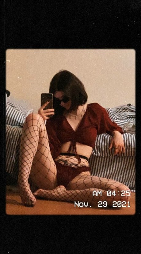 oblachno grt nudes model archive