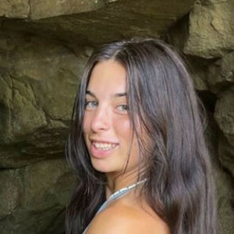 KialaRenae model naked images