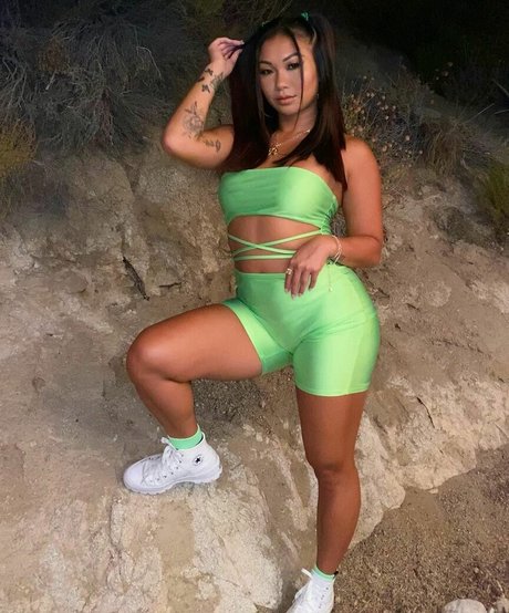 cassyeungmoney model pics