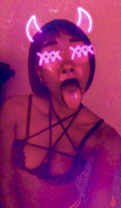 venusmoon3 hot actress archive