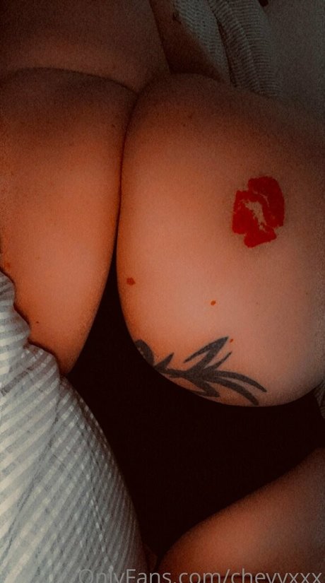 cheyyxxx best model picture