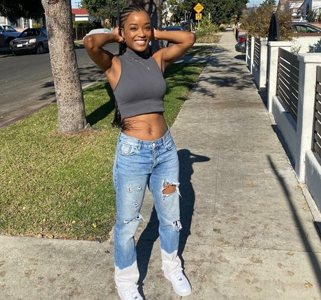 LaToya Tonodeo pornstar hd archive