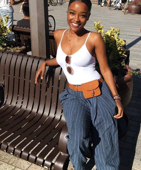 LaToya Tonodeo model perfect pics