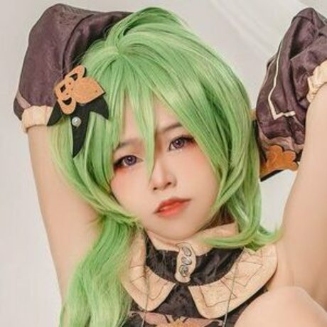 Hazamiin exclusive model images