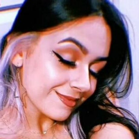 Giigadioli porn model images