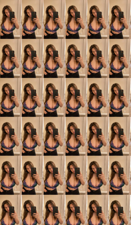 adrianafenice model hd pictures