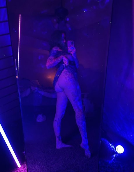 sentientbees2 pornstar beautiful photo