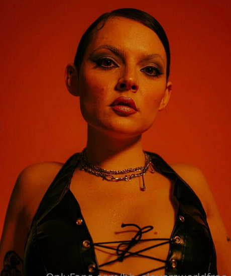 bb cloversworldfree exclusive pornstar galleries