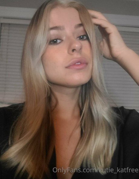 kutie katfree model perfect photo