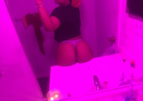 mamak0711 model top picture