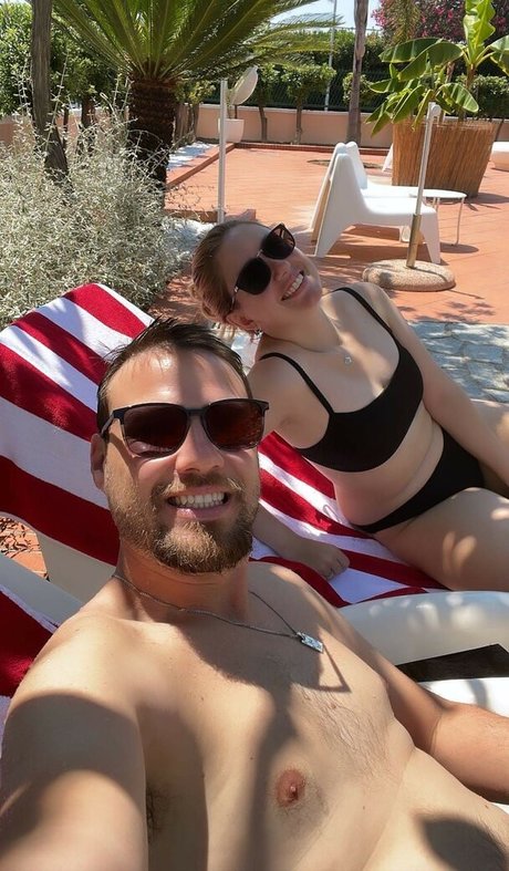 Carol Capel beautiful star img