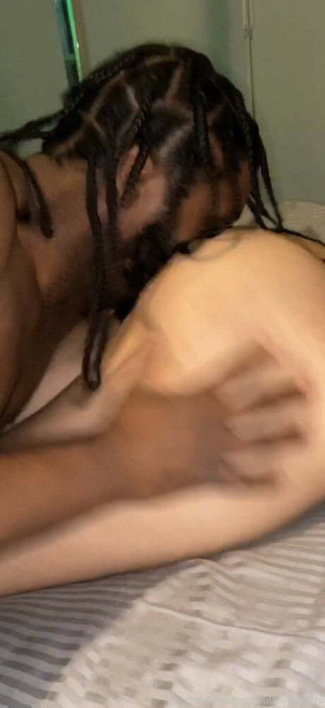 mulanvuittonvip star erotic pic