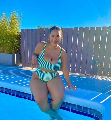 Katelyn Folasade model pretty image