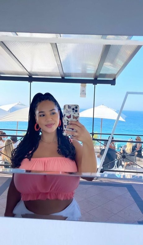 Katelyn Folasade Profile pic