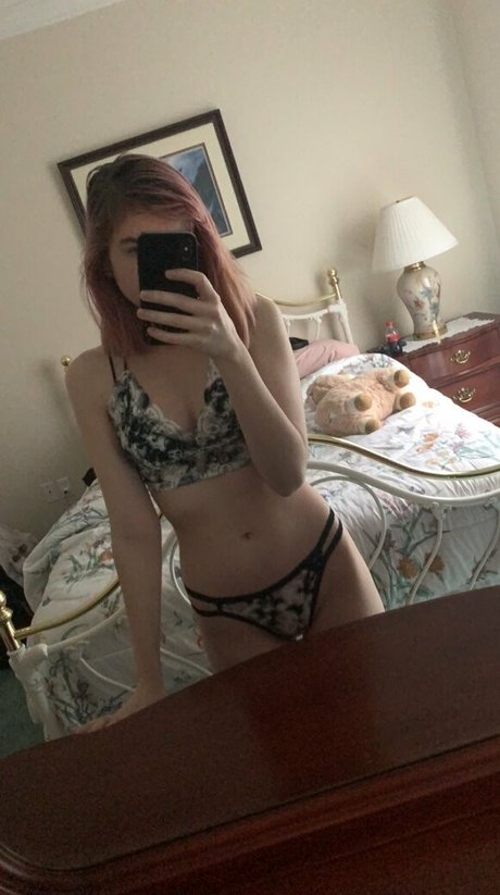 nobinova model art image