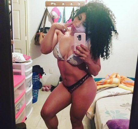 antonella chinita star sexy pictures