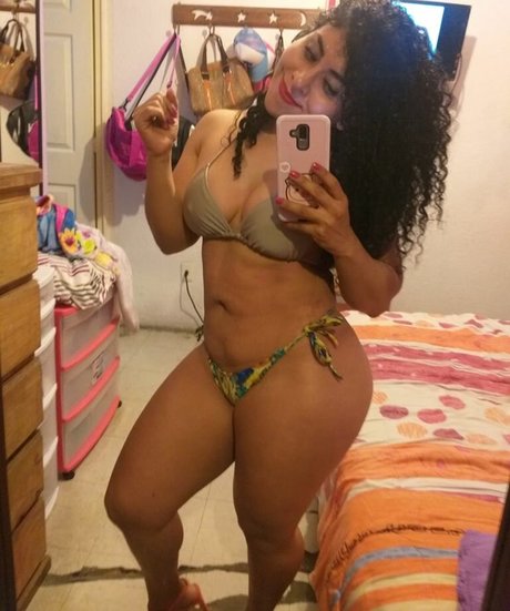 antonella chinita hot actress pics