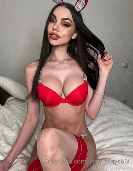 amy plays666 pretty actress picture