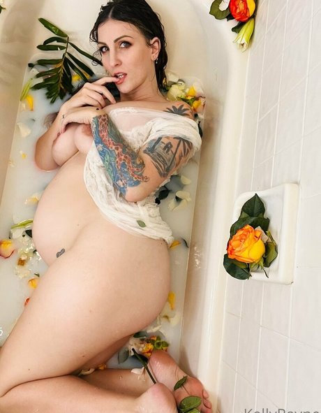 kellypayne model nice img