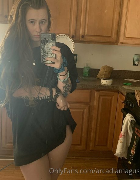 hadesthedevilwoman star exclusive pictures