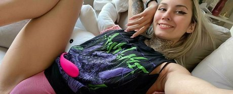 amazingluzz porn star galleries