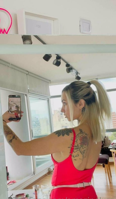 amazingluzz model sex pictures