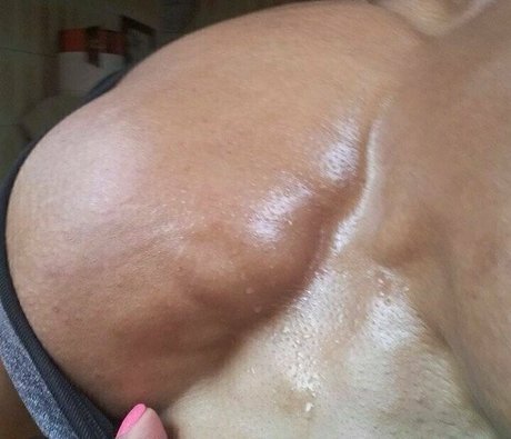 cristtina43 pretty actress gallery