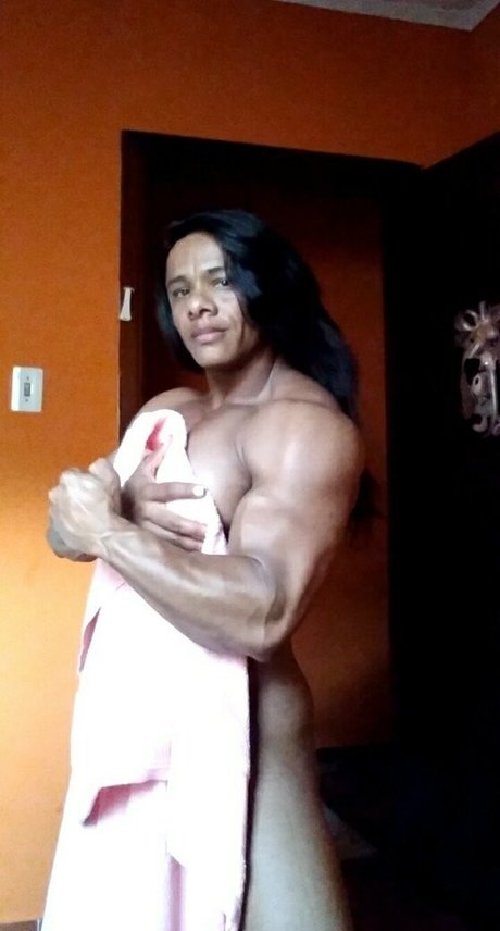 cristtina43 star top photos