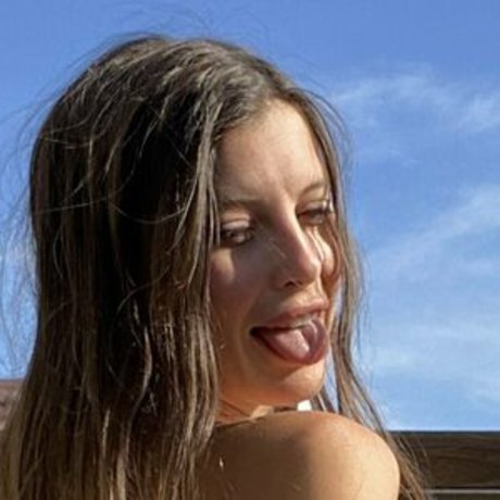 Mia Fatherless porn actress img