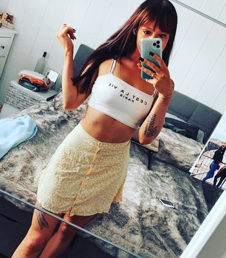 gelliii93_ porn star archive