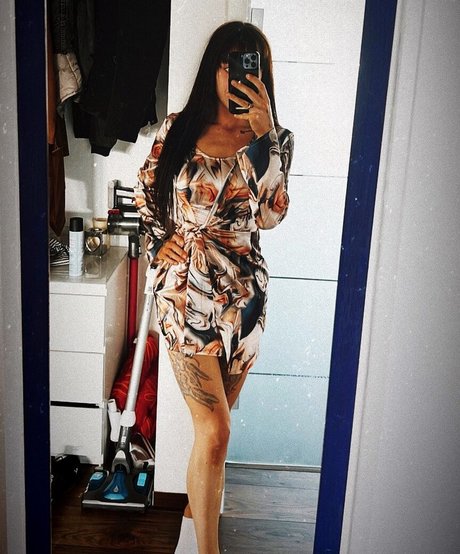 gelliii93_ sex actress img