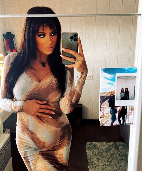 gelliii93_ best model pics