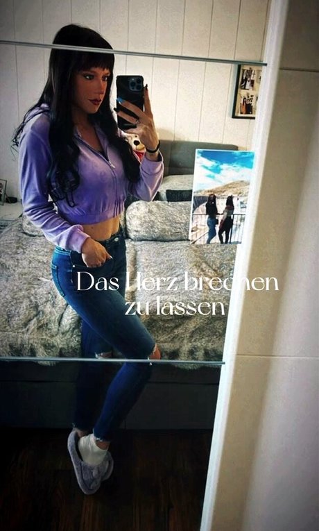 gelliii93_ xxx model picture