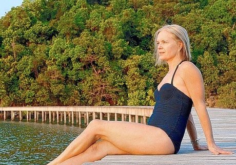 Mariella Frostrup beautiful model images