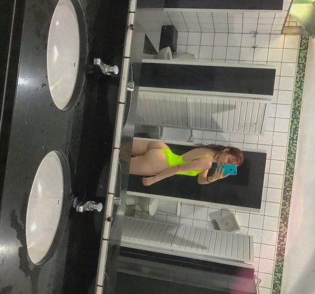 Cyellen alexandra star exclusive archive