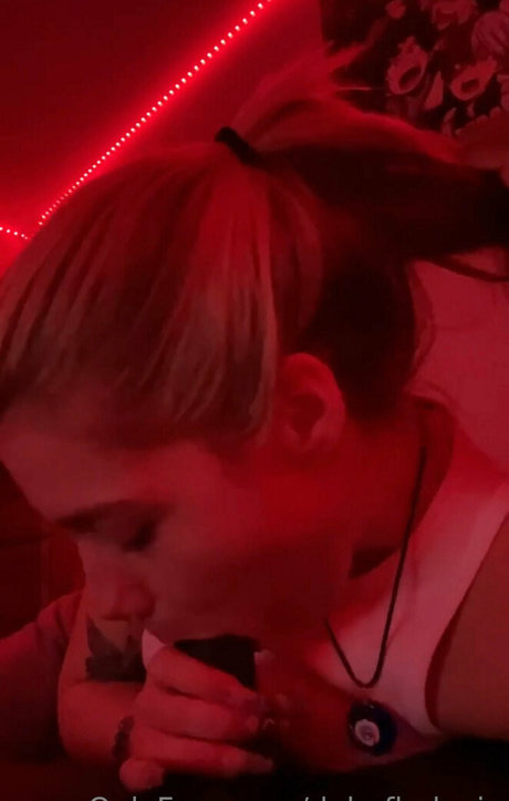 dabofhalovip pretty pornstar image