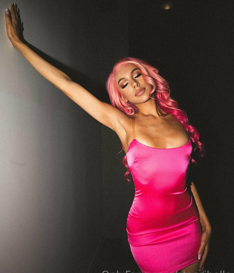 stassibelle top actress img